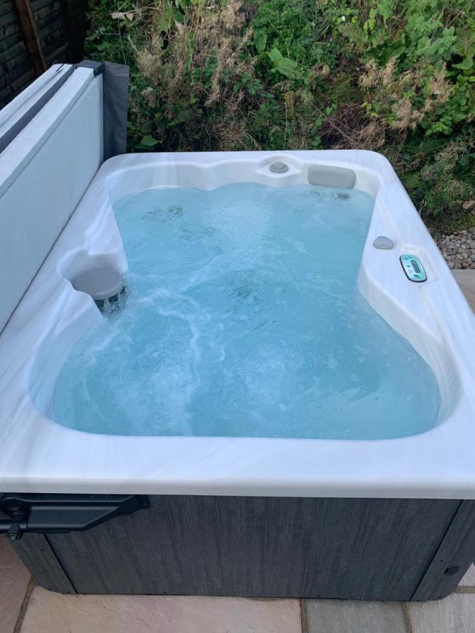 Red Squirrel Pod With Hot Tub Βίλα Oban Εξωτερικό φωτογραφία
