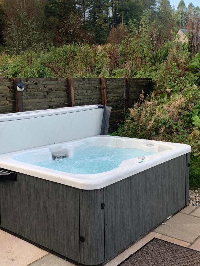 Red Squirrel Pod With Hot Tub Βίλα Oban Εξωτερικό φωτογραφία