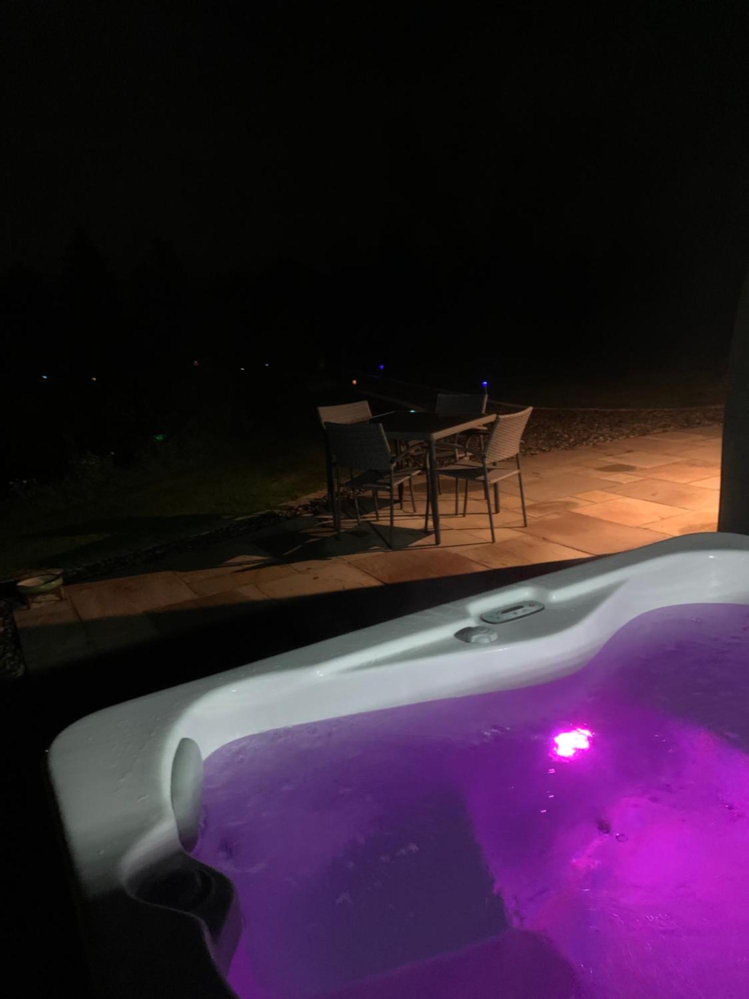 Red Squirrel Pod With Hot Tub Βίλα Oban Εξωτερικό φωτογραφία