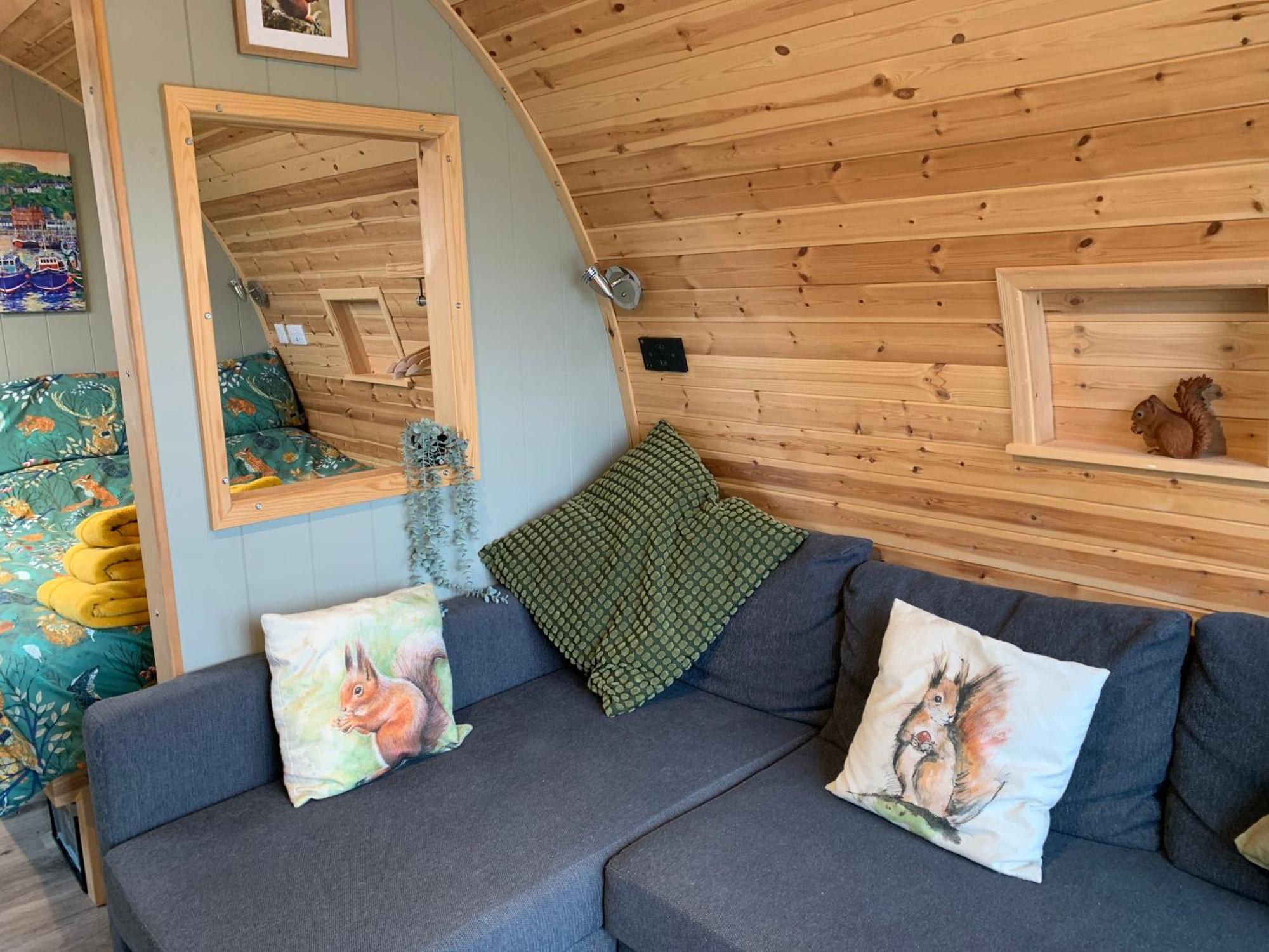Red Squirrel Pod With Hot Tub Βίλα Oban Εξωτερικό φωτογραφία